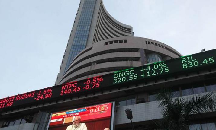 Closing Bell: Stocks in bear market; sensex closes at 572 weak points, Maruti Suzuki descends 5%