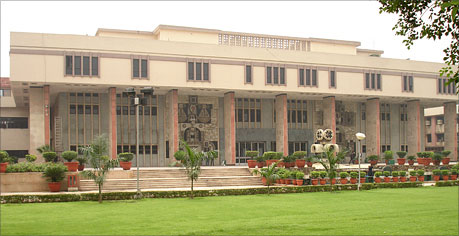 American woman challenges denial of entry to India: Delhi HC seeks Centre's reply