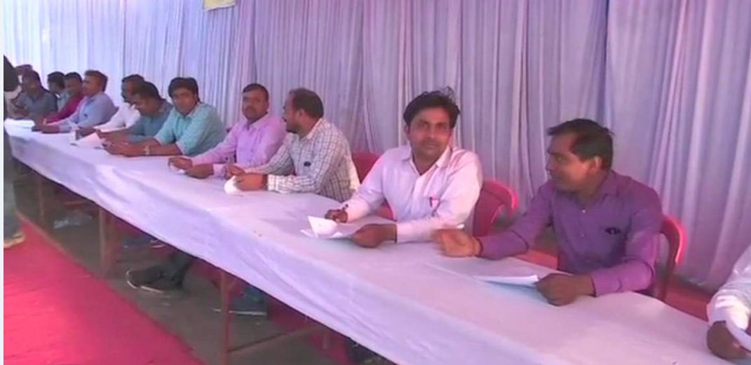 UP bypoll: Samjwadi Party ahead in Gorakhpur; comfortably leads in Phulpur