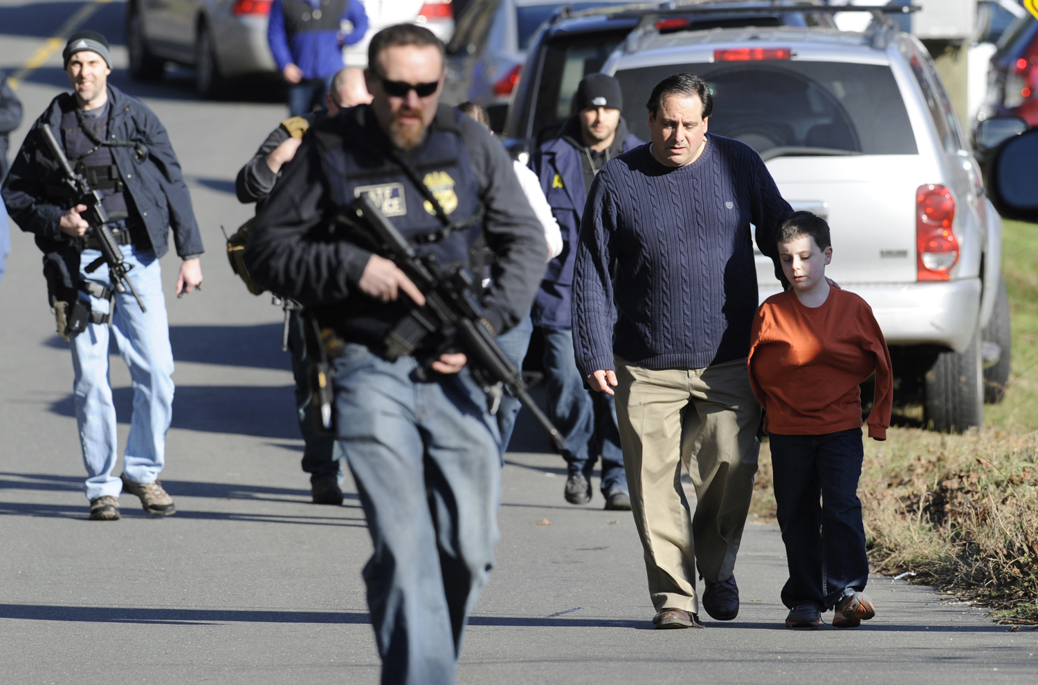 Gunman shoots two at hospital in Alabama