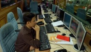 Sensex ends 509.54 pts lower; Nifty closed at 10,195.15