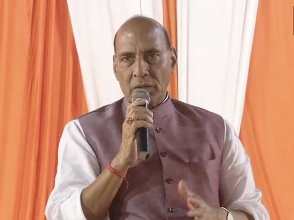 Rajnath defends BJP over Nirav Modi, Mallya case