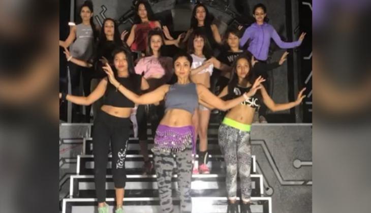 Shilpa Shetty Belly Dance