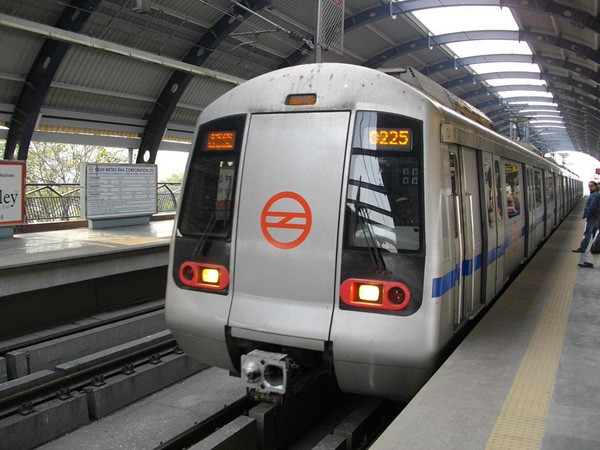New Year Alert! No exit from Rajiv Chowk Metro station after 9 pm on 31st December, directs DMRC