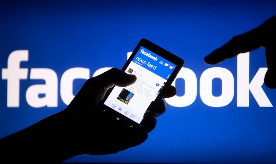 Facebook blocks 115 accounts ahead of US midterm elections