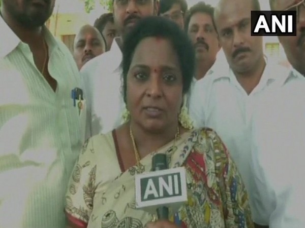 Student shouts anti-BJP slogans in front of TN party chief on board flight, held