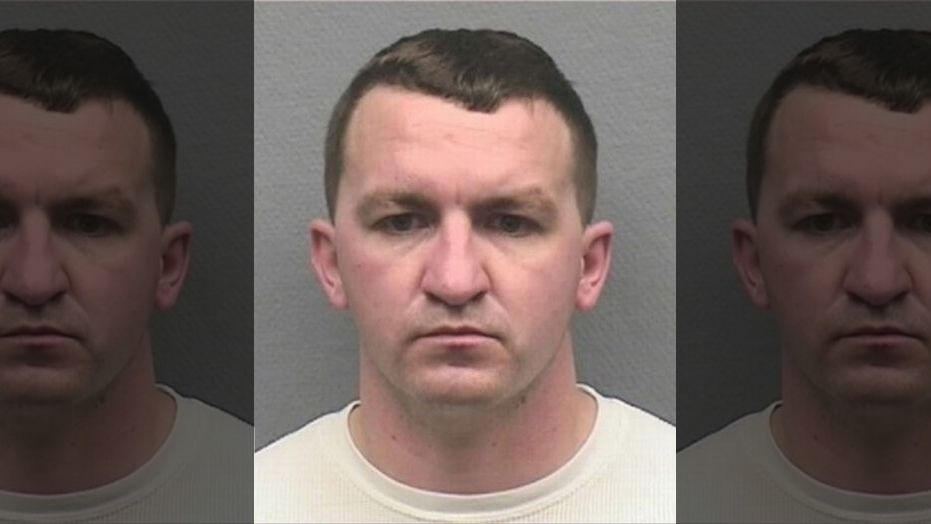 Father tried to sell 4-year-old daughter, sentenced to 60 years 