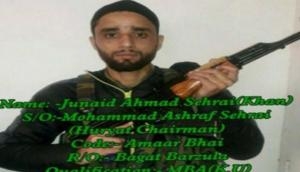 Junaid Khan, son of Hurriyat chief Mohammad Ashraf Sehrai, joins Hizbul Mujahideen; pic of him holding AK-47 goes viral