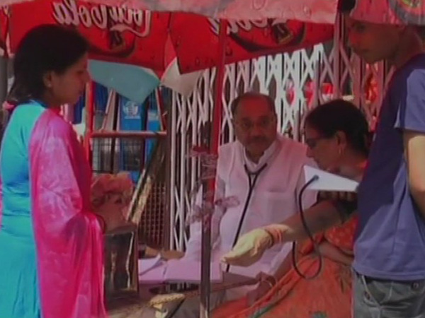 PMO takes cognizance of Kanpur doctor offering free treatment