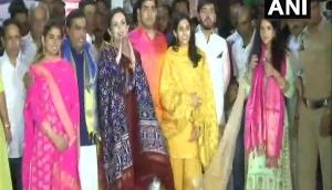 Shloka Mehta spotted with Ambani family at Siddhivinayak Temple
