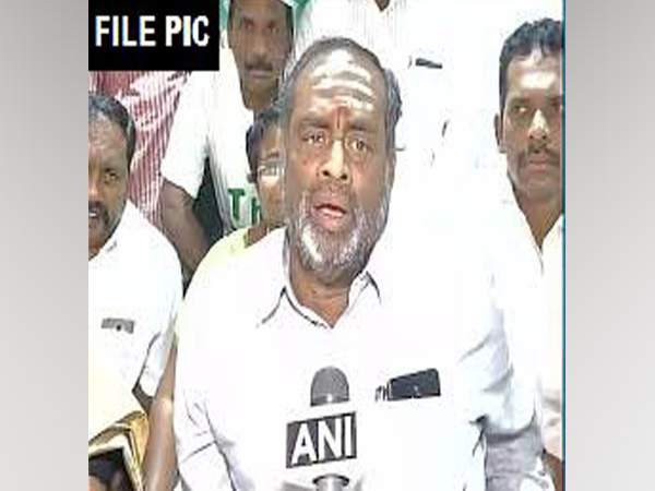 Cauvery row: AIADMK MP threatens to commit suicide