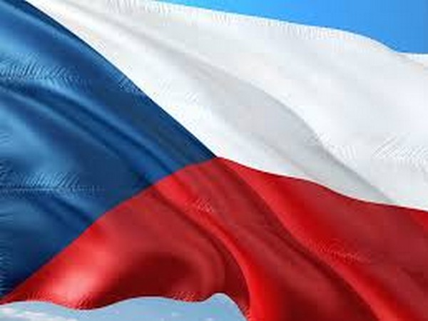 Czech Republic expels 3 Russian diplomats over spy-poisoning