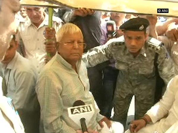 Bihar violence: Nitish is finished, says Lalu