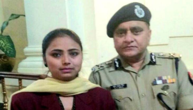 Nazia Khan with DGP