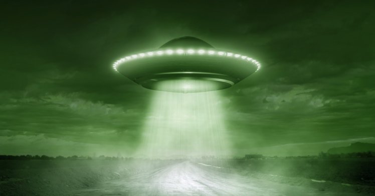 Unidentified flying object‬ was noticed by pilots while flying in ‪Arizona‬‬ sky