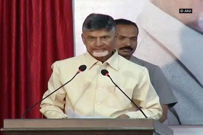 Chief Minister Naidu takes out cycle rally to press for Special status