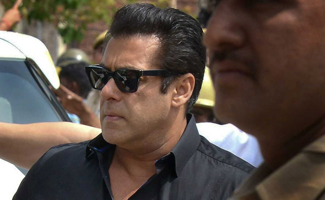 Salman Khan in Jail: Bollywood can have more than 500-600 crores loss if 'Race 3' star spends 5 years in prison