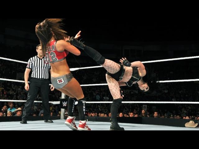 Former Divas Champion Paige announces her retirement post neck injury: Watch some of her best fights
