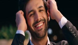 Kartik Aaryan from Sonu Ke Titu Ki Sweety just got a surprising compliment from a fan that made his day; see how