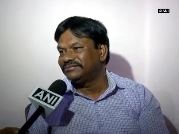 BJP MP denies making derogatory comment on Digvijay's wife