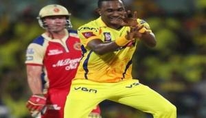 IPL 2018: Dwyane Bravo sings and dances as Virat Kohli joins him; see video