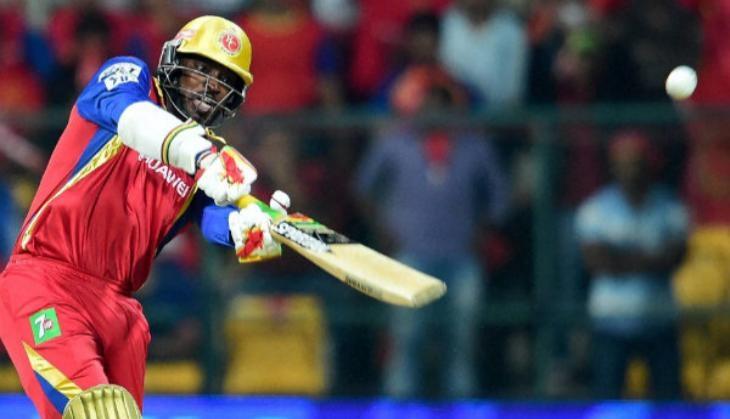 Chris gayle 17 sixes