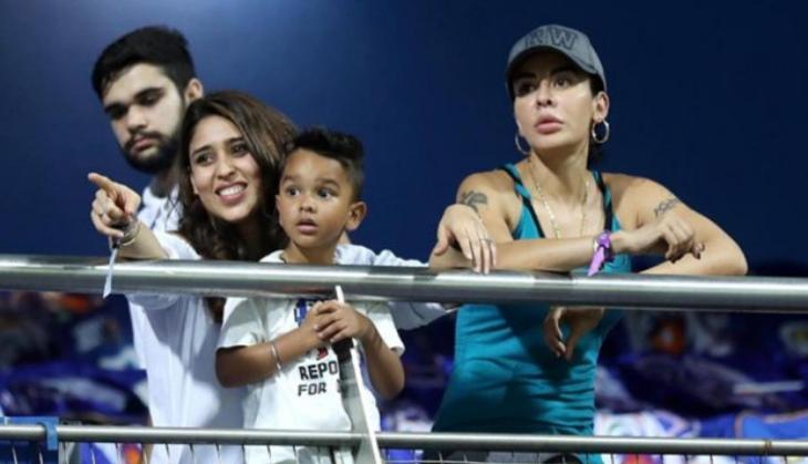 IPL 2018: Shikhar Dhawan and Rohit Sharma's wives enjoyed the match as they battled on the field; see pics