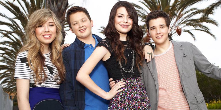 iCarly Brasil Twitter account is grilling Kanye West for his recent tweets 