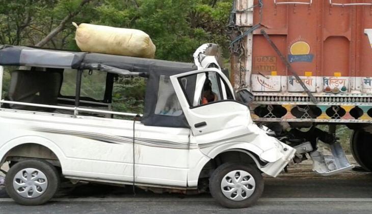 Tata Magic hits a parked truck