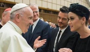 Katy Perry and her sweetheart Orlando Bloom meet Pope Francis in Vatican City