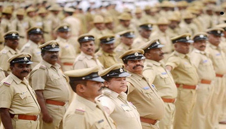 MP Police Recruitment 2018: Shocking! Constables recruited with ‘SC & ST’ mark on their bare chest; is this a ‘mental torture’?