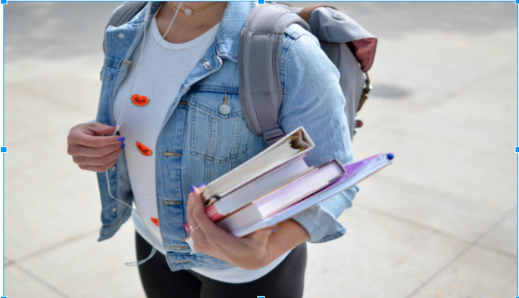 Reasons Students Will Choose an Essay Writer from India to Help with College Papers