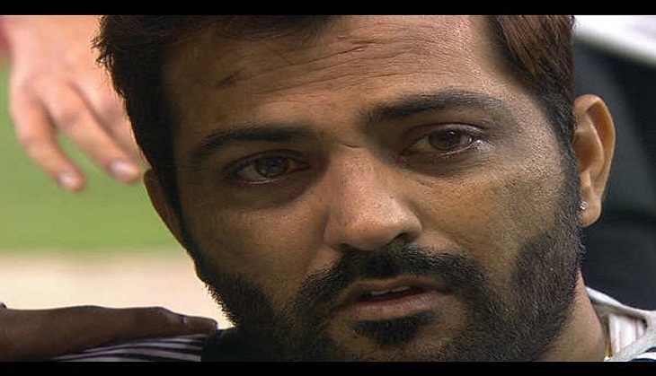 Oh No! Manu Punjabi of Bigg Boss 10 lands into serious trouble; here's why