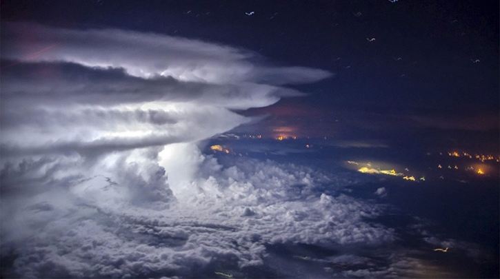 Powerful storm in Mediterranean sea brings heavy rain to Greece