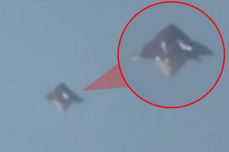 Alien Arrival! 'UFO' travelling amidst lightning bolt seen at this place; here see video
