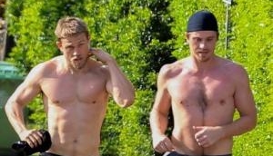  Triple Frontier's actor Charlie Hunnam and Garrett Hedlund goes shirtless for their run in Hawaii