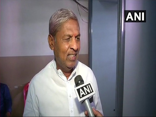 BJP leaders offered me ministry: Congress' Amaregouda Bayyapur