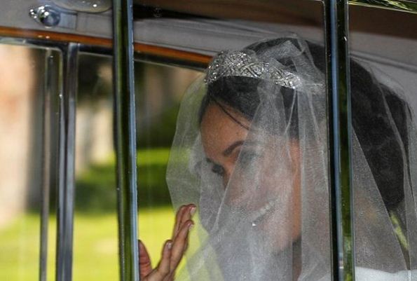 Royal wedding live: First glimpse of Meghan Markle as she leaves hotel wearing tiara and veil to marry Prince Harry at Windsor 