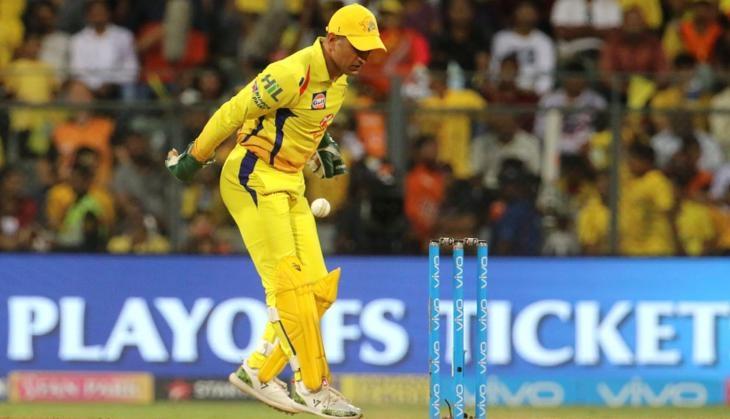 MS Dhoni miss run out chance Shreevats Goswami