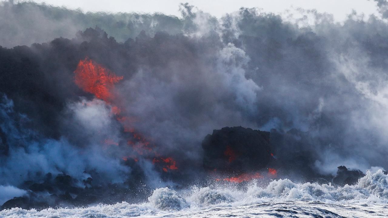 Hawaii Volcano lava flows towards Geothermal Plant