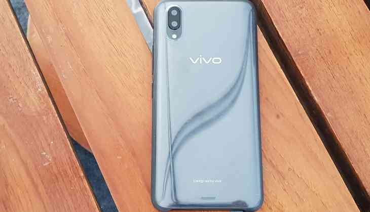 Vivo X21 is the the first smartphone in India with an under-display fingerprint sensor