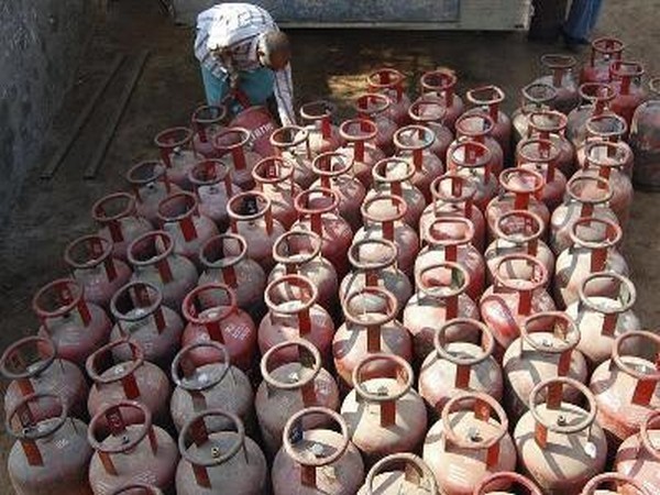 Amid coronavirus chaos, LPG cylinder gets cheaper; check new prices in these cities