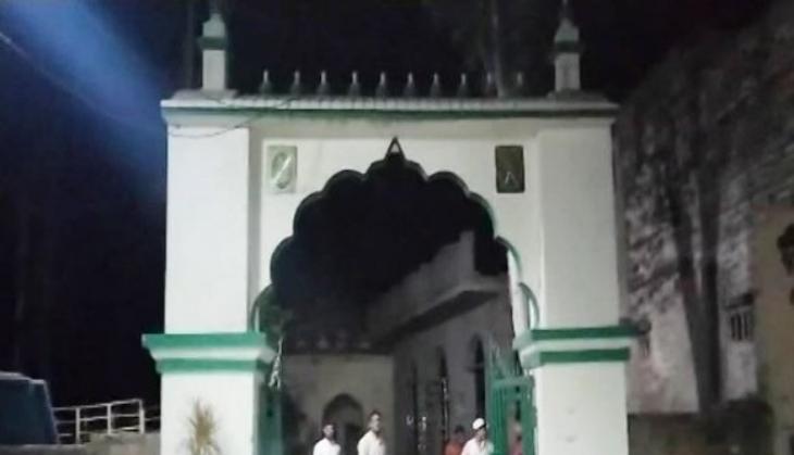  West Bengal: Temple, mosque share same premises 
