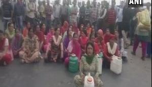 Shimla residents protest against water scarcity