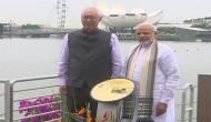 PM Modi unveils Mahatma Gandhi plaque in Singapore