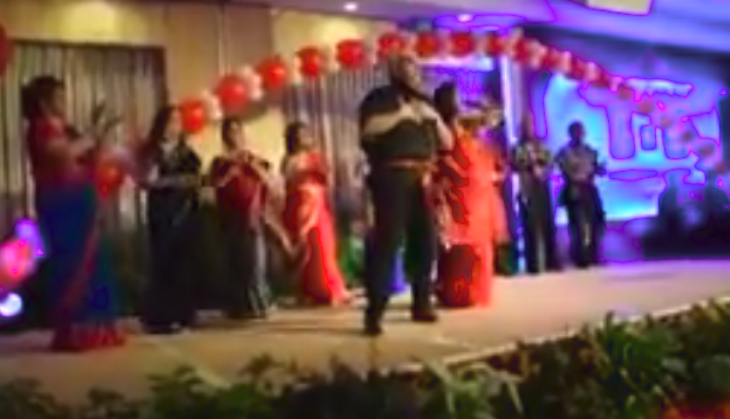 old couple dance