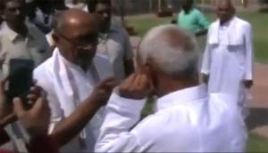 Video: Digvijay Singh losses cool at elderly Congress supporter; says 'jaise pure pradesh ko duboya tha waise hi tuje nadi me dubo dunga'