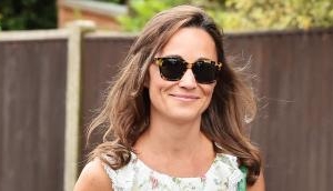 Pregnant Pippa Middleton flaunts her growing baby bump in London