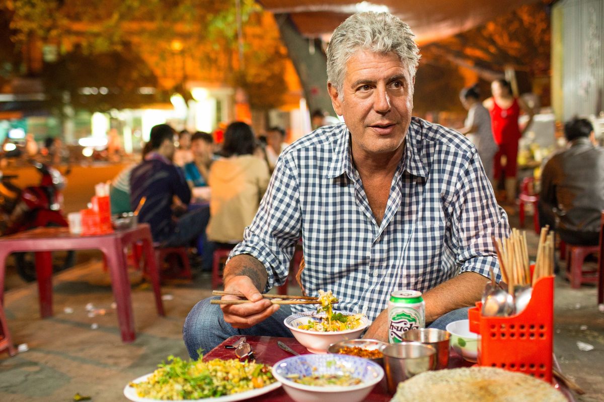 CNN's Anthony Bourdain and star of “Parts Unknown” dead at 61; fans and chef breaks into tears on Twitter