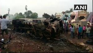 Andhra Pradesh: Traffic jam on NH 26 after oil tanker hits transformer